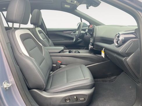 New 2024 Chevrolet Blazer EV LT image 32