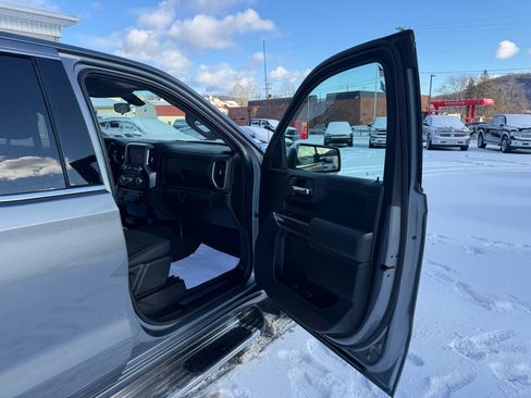 Used 2019 GMC Sierra 1500 SLE w/ SLE Value Package image 51