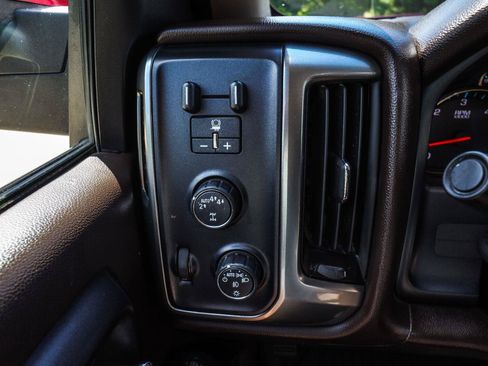 Used 2018 Chevrolet Silverado 1500 LT w/ All Star Edition AWD/4WD image 11