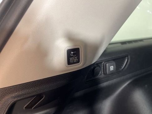 Used 2023 Jeep Grand Cherokee Limited image 58