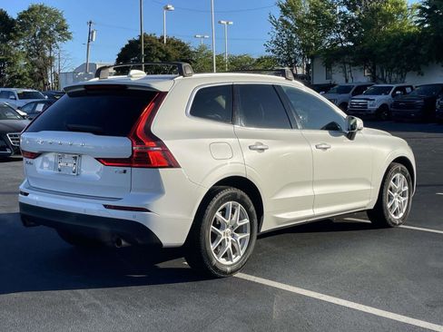 Used 2020 Volvo XC60 T5 Momentum w/ Protection Package Premier AWD/4WD image 7