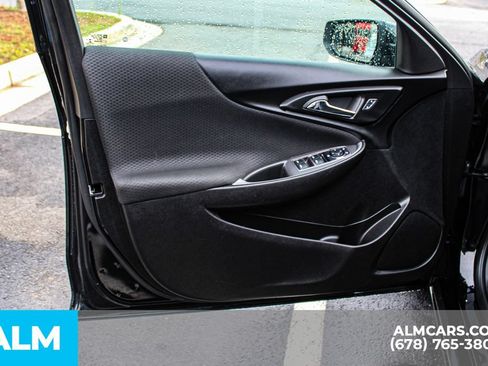 Used 2025 Chevrolet Malibu LT FWD image 37