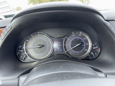 Used 2019 INFINITI QX80 Luxe image 14