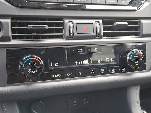 Certified 2024 Nissan Pathfinder S image 15