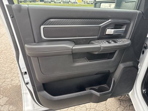 New 2026 RAM 2500 Big Horn AWD/4WD image 23