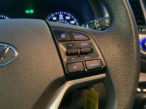 Used 2018 Hyundai Tucson SEL image 18