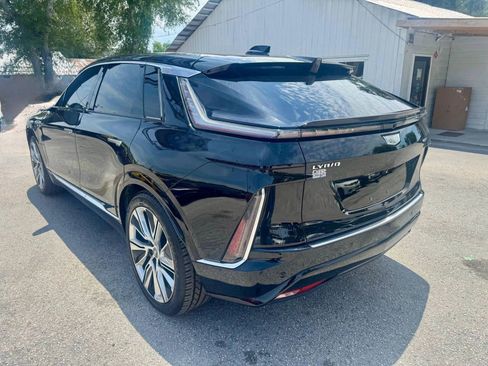 Used 2023 Cadillac Lyriq 2WD image 7