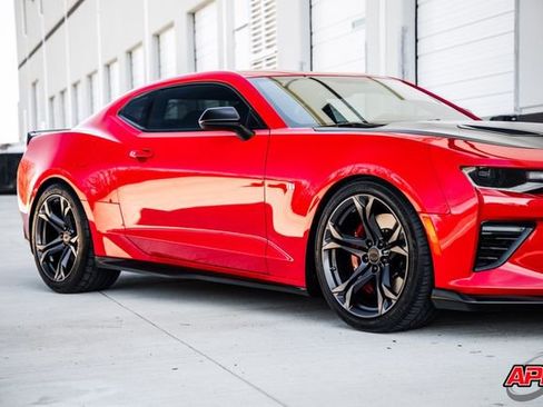 Used 2017 Chevrolet Camaro SS image 67
