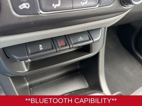 Used 2022 Chevrolet Colorado W/T w/ Custom Special Edition image 13