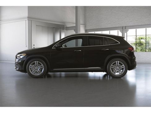 Certified 2023 Mercedes-Benz GLA 250 4MATIC image 35