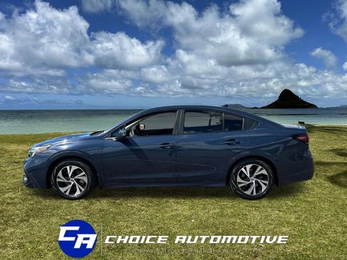 Used 2023 Subaru Legacy Premium image 3