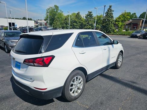 Used 2024 Chevrolet Equinox LT FWD image 8