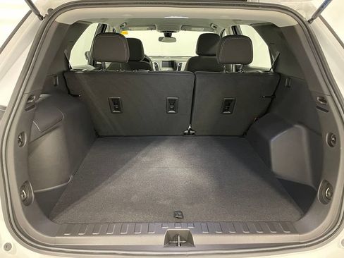 Used 2024 Chevrolet Equinox LS FWD image 5