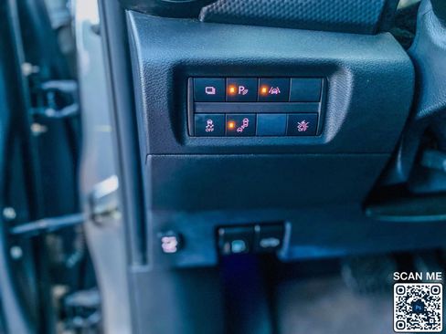 Used 2022 Nissan Kicks S w/ Interior Electronics Package image 18