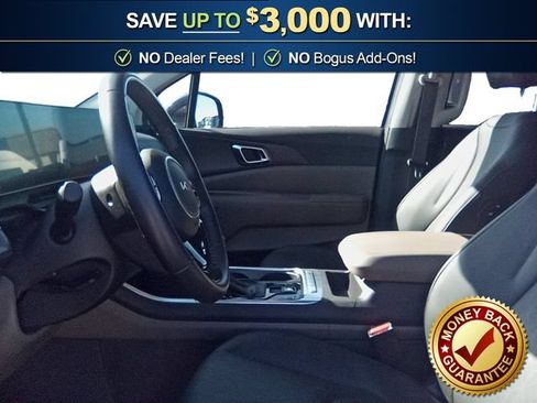 Used 2025 Kia Carnival EX FWD image 14