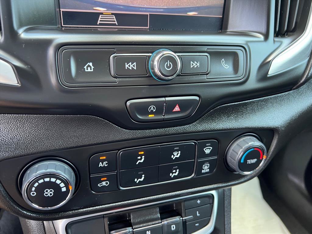 Used 2024 GMC Terrain SLE AWD/4WD image 21
