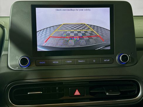 Used 2023 Hyundai Kona SEL FWD image 25