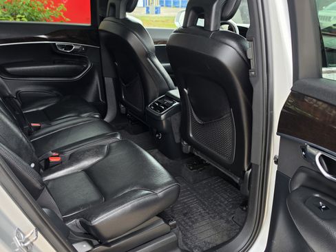 Used 2016 Volvo XC90 T6 Momentum w/ Momentum Plus Package AWD/4WD image 27