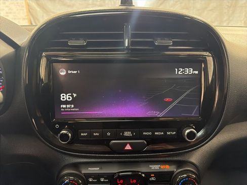 Used 2021 Kia Soul EX FWD image 16