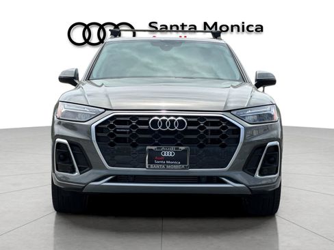 Used 2023 Audi Q5 e Premium w/ Convenience Package AWD/4WD image 10
