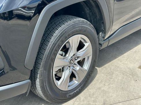 Certified 2025 Toyota RAV4 XLE FWD image 9