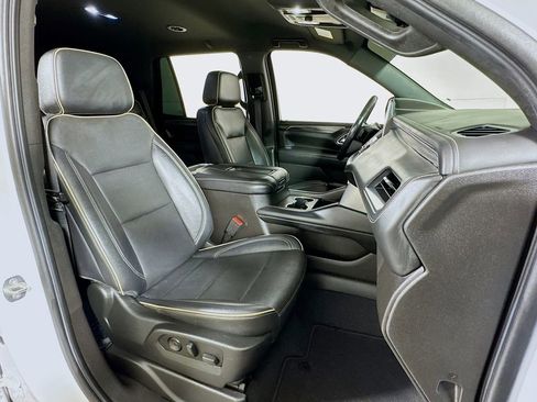 Used 2021 GMC Yukon SLT image 27