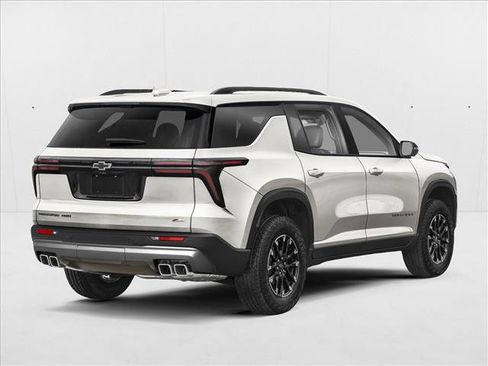 New 2026 Chevrolet Traverse High Country image 2