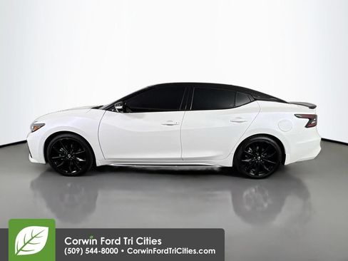Used 2021 Nissan Maxima SR w/ Sport Mat Group FWD image 6