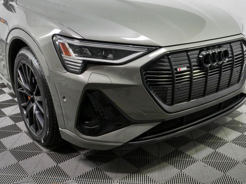 Used 2023 Audi e-tron Chronos w/ Chronos Package AWD/4WD image 39
