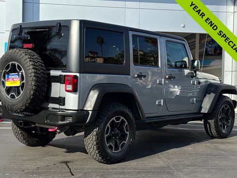 Used 2015 Jeep Wrangler Unlimited Rubicon image 4