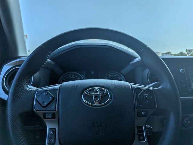 Used 2019 Toyota Tacoma SR5 AWD/4WD image 24