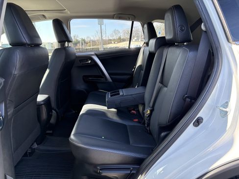 Used 2018 Toyota RAV4 Limited w/ Advanced Technology Package image 32