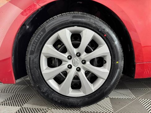 Used 2020 Toyota Corolla LE FWD image 38
