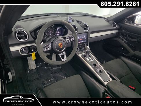 Used 2022 Porsche 718 Boxster Spyder RWD image 16