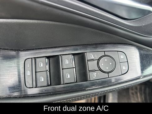 Used 2024 Nissan Rogue SV w/ SV Premium Package FWD image 8