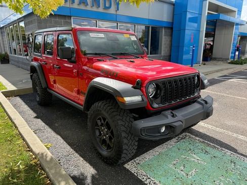 Used 2025 Jeep Wrangler Unlimited Sport AWD/4WD image 7