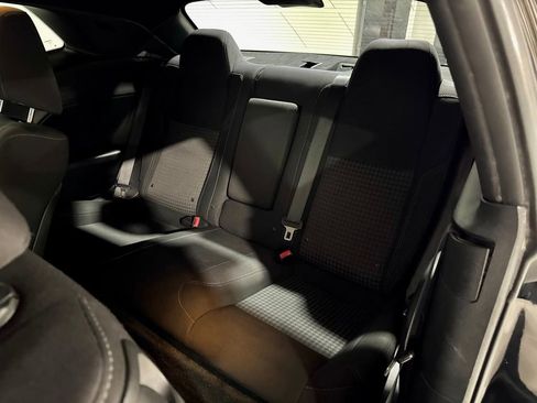 Used 2015 Dodge Challenger R/T w/ Quick Order Package 22B R/T image 24