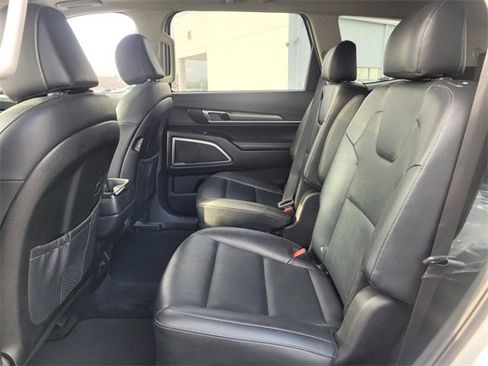 Used 2022 Kia Telluride S image 10