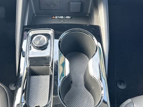 Used 2024 Buick Envision Preferred image 19