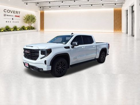 Used 2022 GMC Sierra 1500 Elevation w/ Elevation Premium Package AWD/4WD image 4