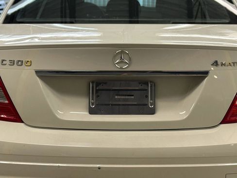 Used 2011 Mercedes-Benz C 300 4MATIC Sedan w/ Multimedia Pkg image 11