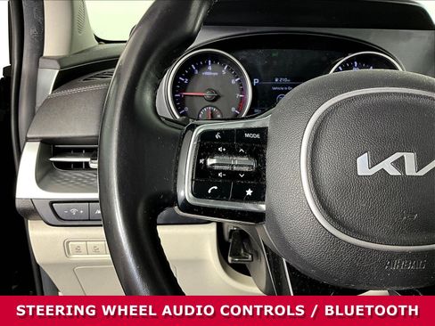 Certified 2022 Kia Carnival LX FWD image 11