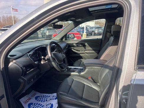 Used 2023 Chevrolet Traverse RS w/ LPO, Floor Liner Package image 29