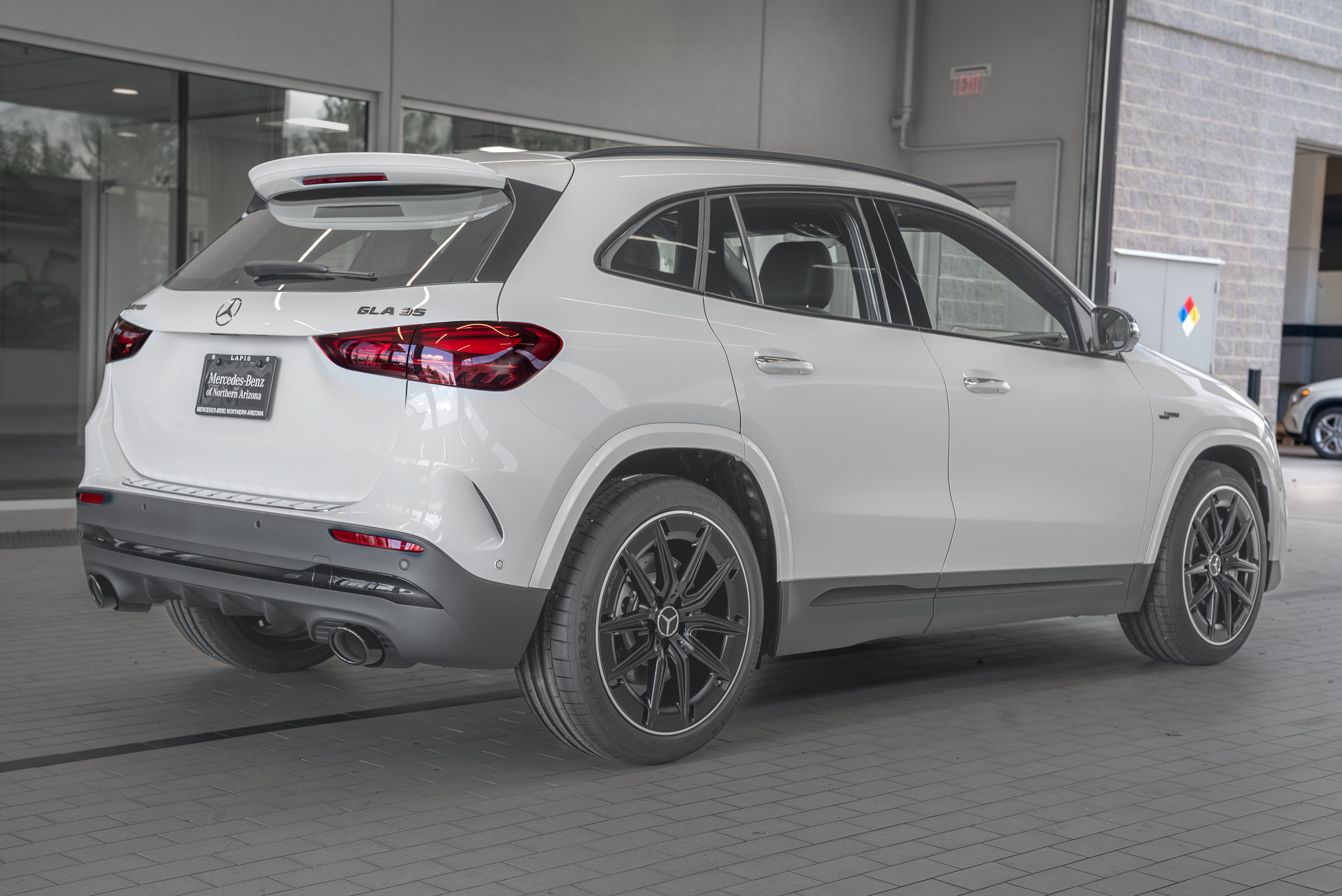 Used 2025 Mercedes-Benz GLA 35 AMG 4MATIC image 29