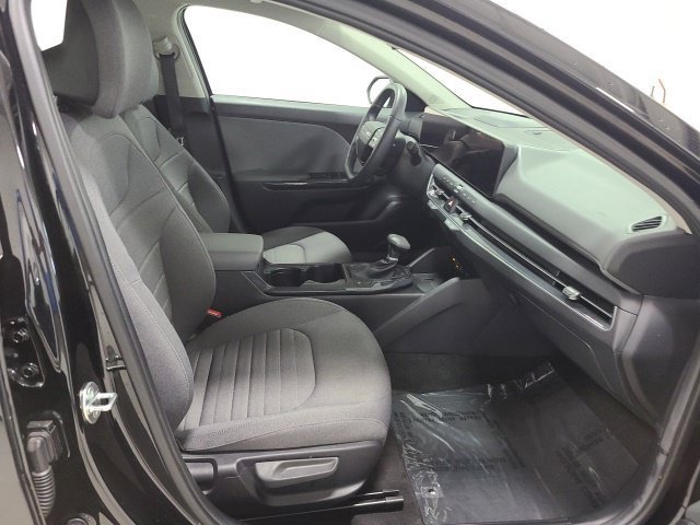Used 2025 Kia K4 EX FWD image 8
