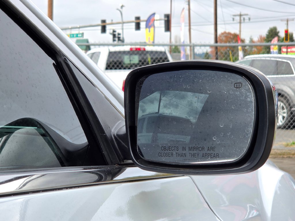 Used 2019 Chrysler 300 Limited AWD/4WD image 12