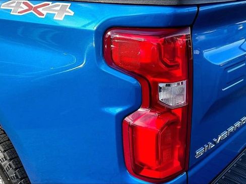 Used 2024 Chevrolet Silverado 1500 RST AWD/4WD image 28