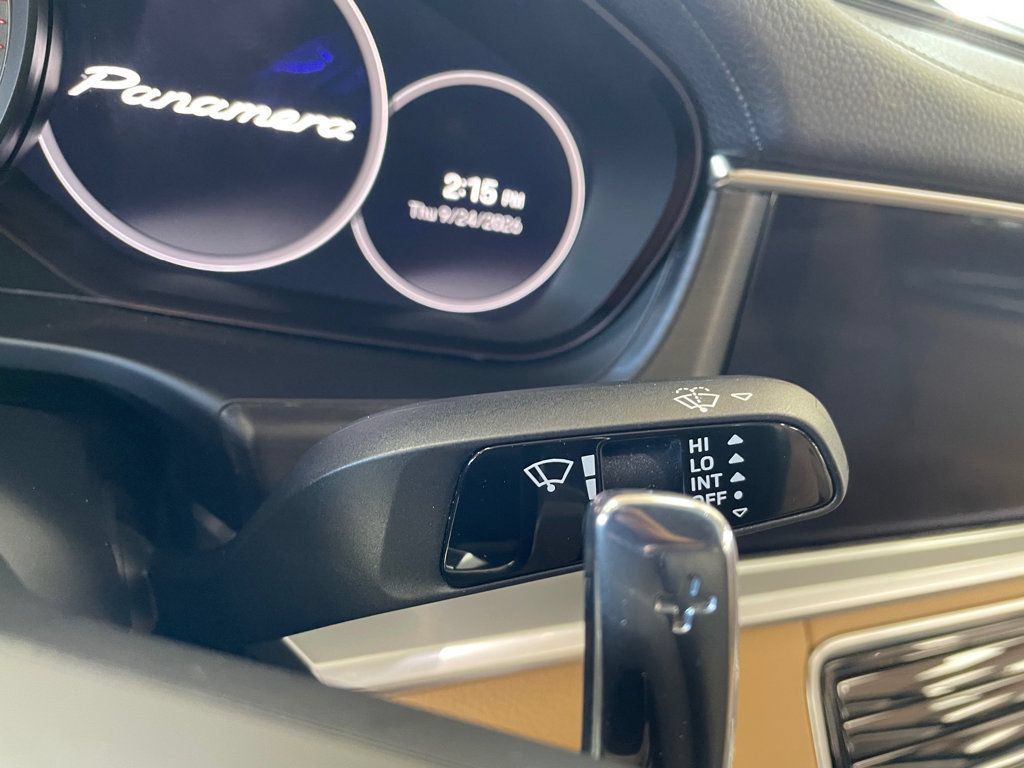 Used 2023 Porsche Panamera 4 Platinum Edition AWD/4WD image 30