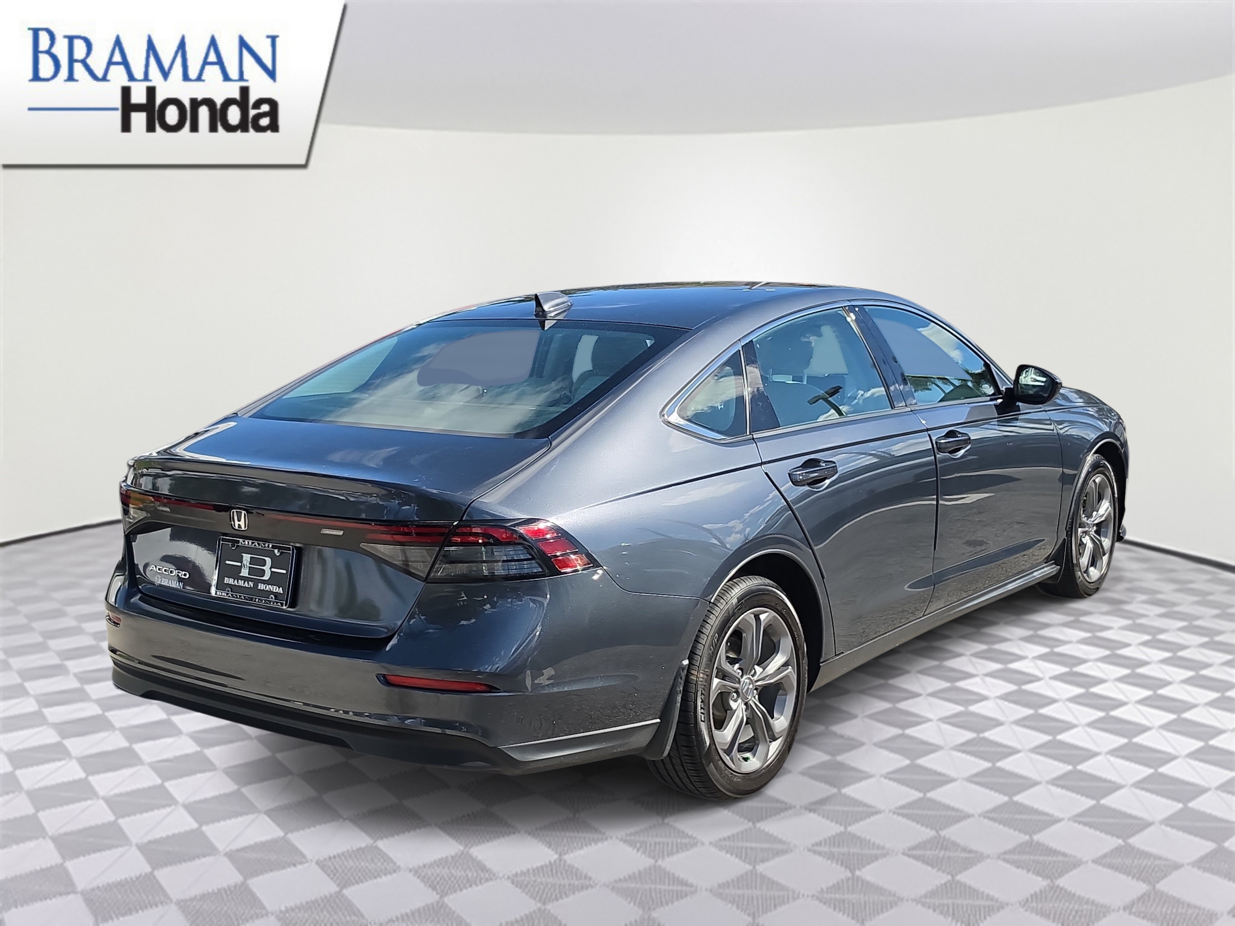 Certified 2024 Honda Accord EX image 3