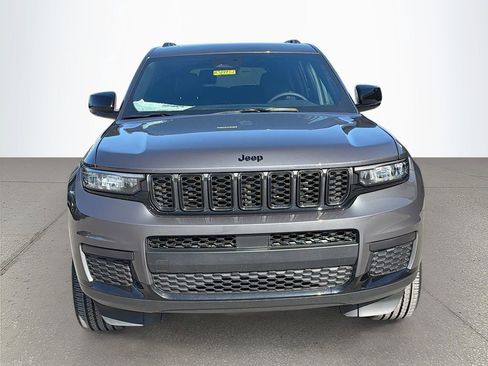 New 2025 Jeep Grand Cherokee L Altitude AWD/4WD image 9